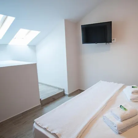Niki's Apartmanhotel 4*
