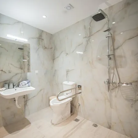 Niki's Apartmanhotel