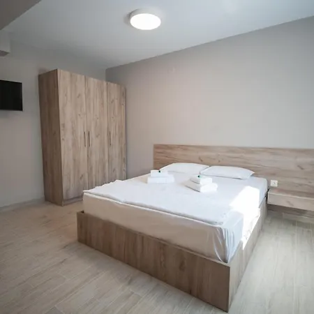 Apartmanhotel Niki's 4*