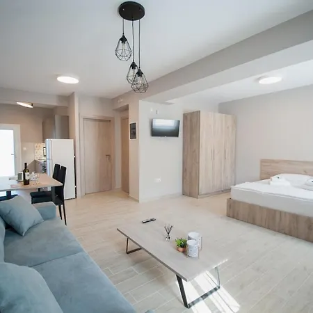 Niki's Apartmanhotel