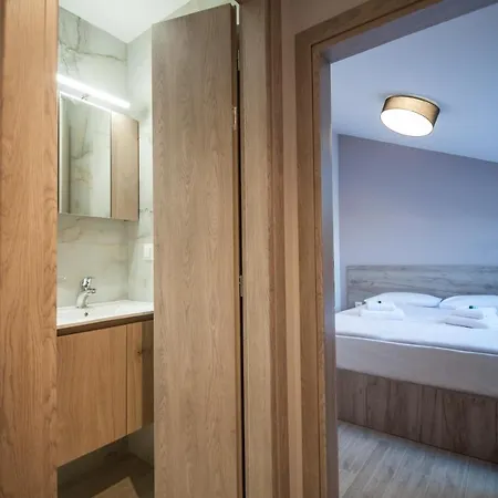 Apartmanhotel Niki's 4*