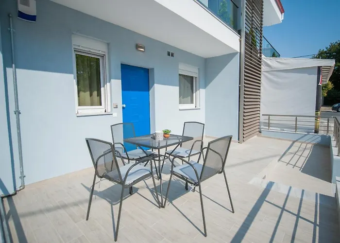 Apartahotel Niki's 4*